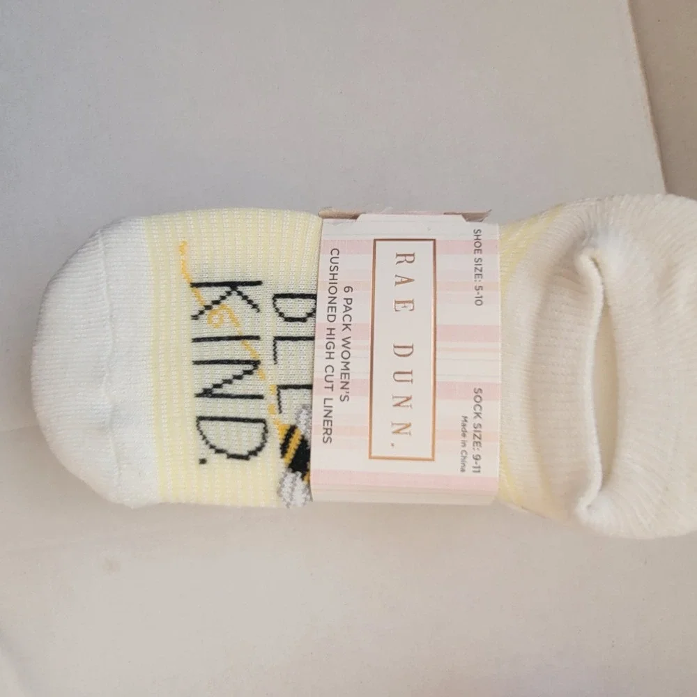 NWT Rae Dunn - Be Kind‎ Stay Kind 6 Pairs Cushioned Low Cut Socks Size 9-11